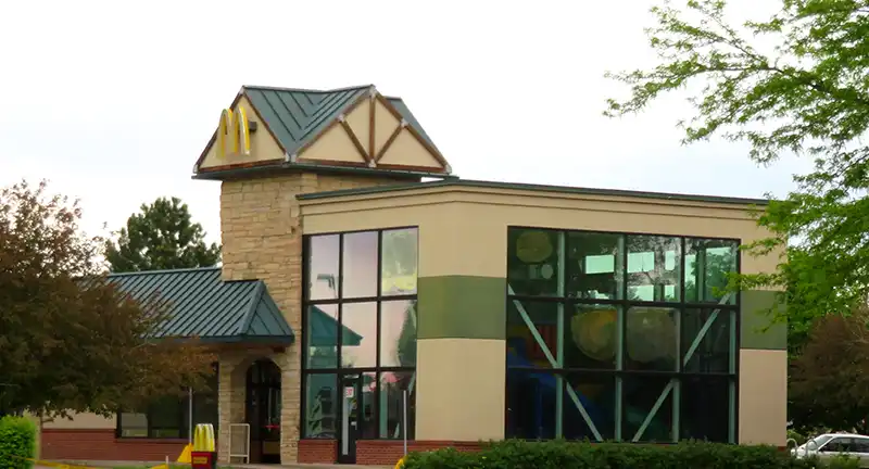 Commercial roofing service